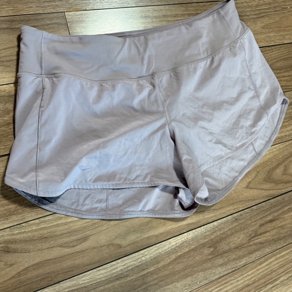 Lululemon Speed Up Short 2.5" | Size 14 | Silver Lilac - Picture 4 of 8